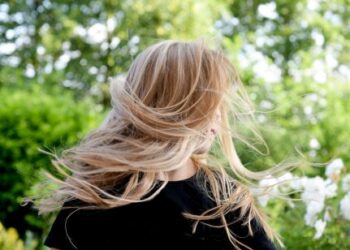 Olaplex: Ce îl face diferit de alte produse de îngrijire a părului?